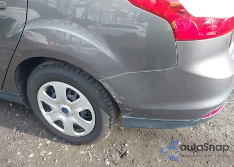 2013 Ford Focus S из США, поврежденный, VIN 1FADP3E25DL331742